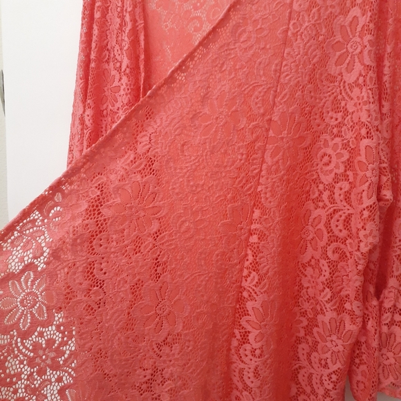 🌺Slinky Brand Coral Floral Lace Kimono - Picture 4 of 6
